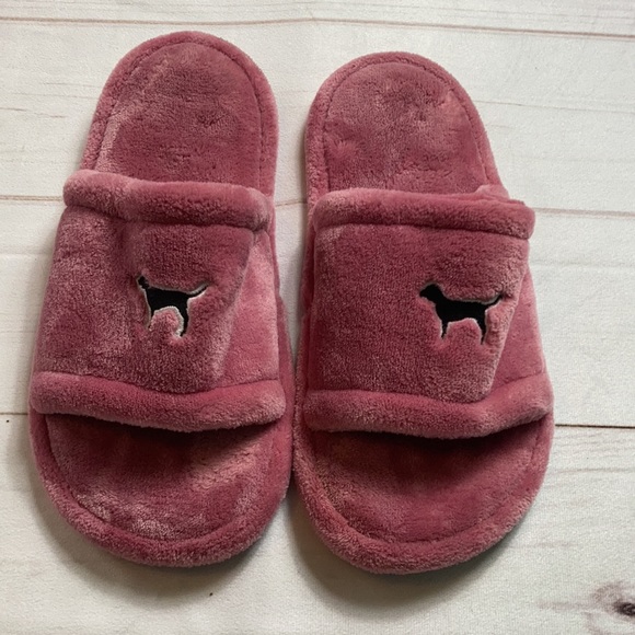 ❌SOLD❌PINK By Victoria’s Secret Slippers - Picture 3 of 8